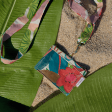 Badge Holder fleurs des iles