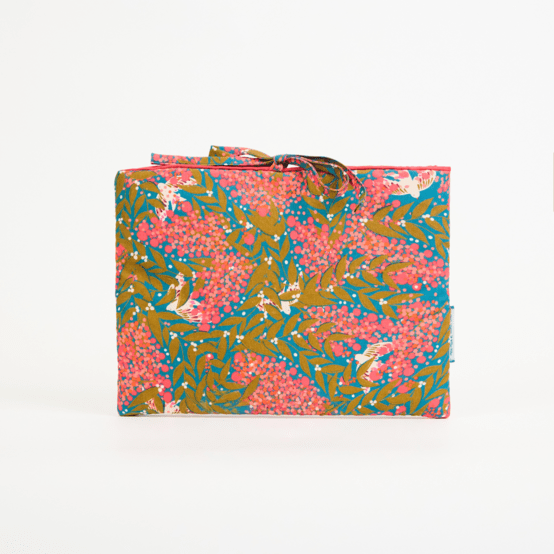 Paperback book pouch ballet merveilleux