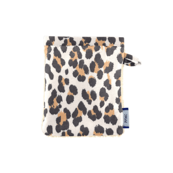 Make-up Remover Glove leopard