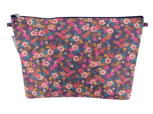 Cosmetic bag with flap hippie fleurie