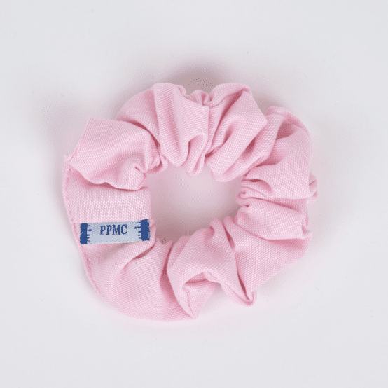 Small scrunchie light pink