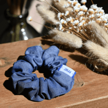 Small scrunchie light denim