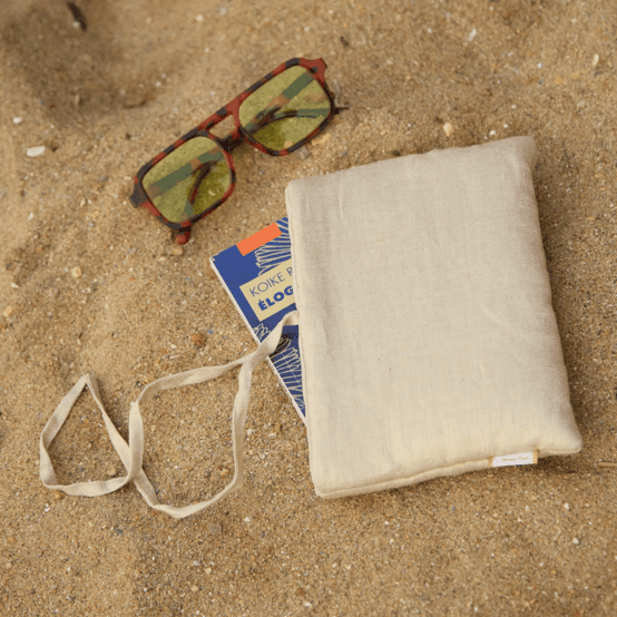 Pocket book pouch golden linen