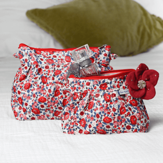 Pleated clutch bag rouge corolle