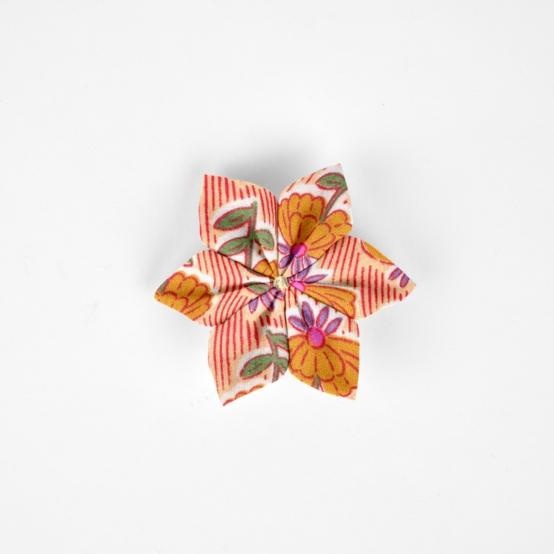 Star flower hairslide shanti