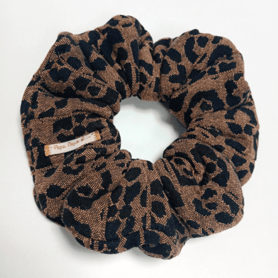 Scrunchie mocha quilted leopard