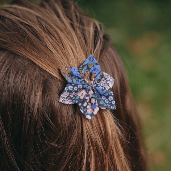 Star flower hairslide monet lilas