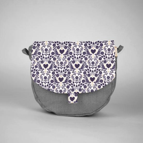 Flap of small shoulder bag scandinavia bleu