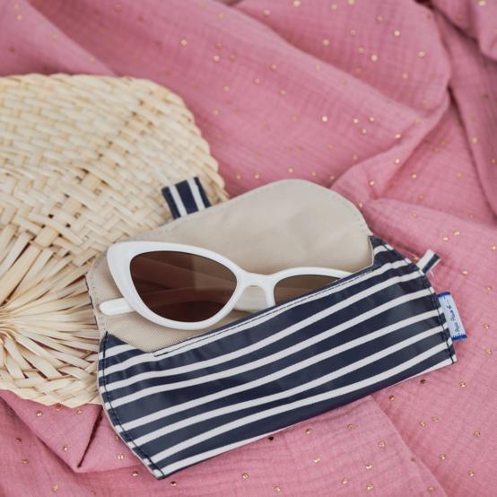 Glasses case striped  ivory navy