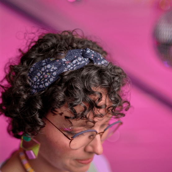 crossed headband bleudana