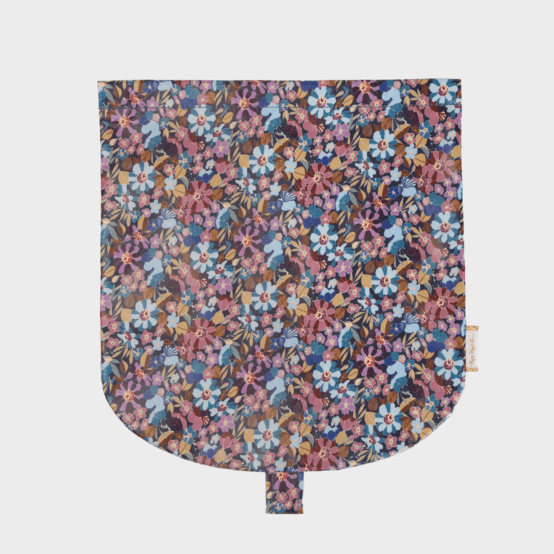 Flap of small shoulder bag bloom 70
