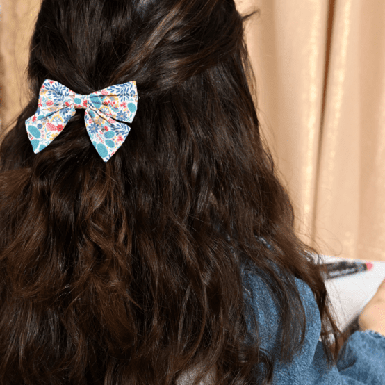 Bow tie hair slide champêtre bleuté