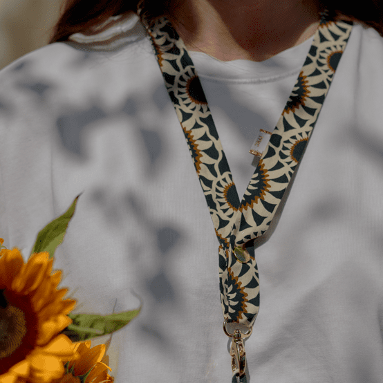 Lanyard necklace attrape soleil