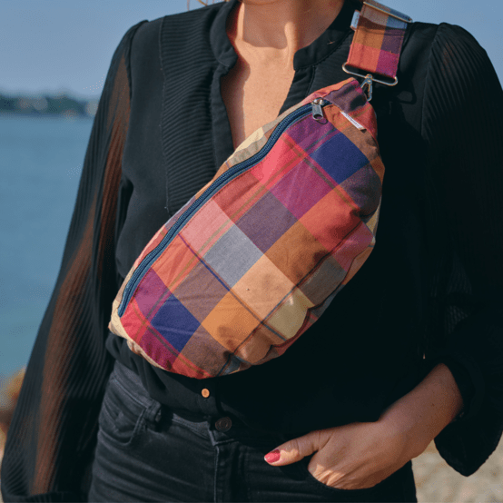 Banana bag ruby lurex tartan