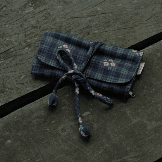Jewelry pouch tartan fleuri