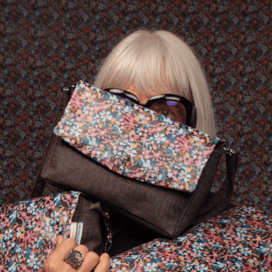 Base of shoulder bag chocolate denim