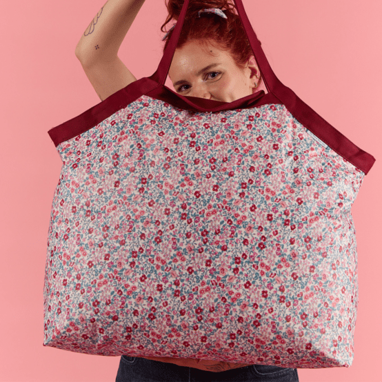 Tote bag with a zip rose grenadine