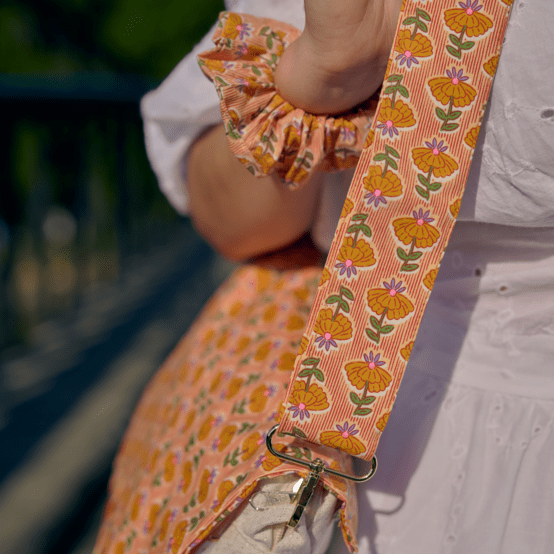 Wide shoulder strap shanti