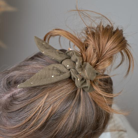 Bunny ear Scrunchie gaze pois or kaki