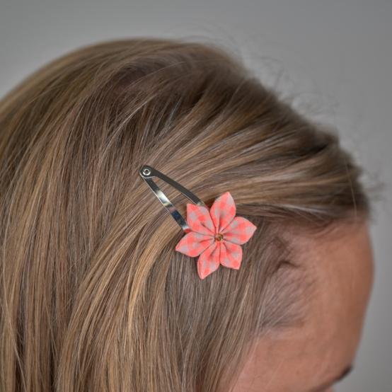 Star flower hairclip neon orange gingham