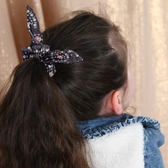 Bunny ear Scrunchie bleudana
