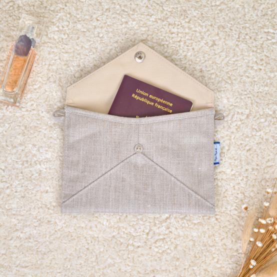 Medium envelope pocket silver linen