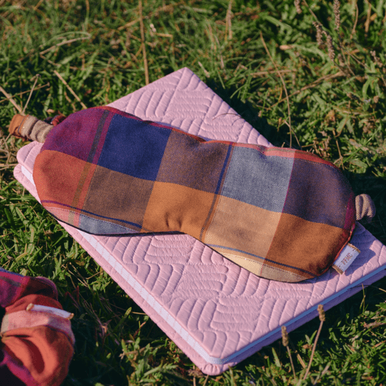 Night mask ruby lurex tartan