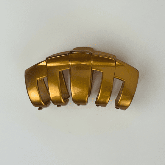 Large Rounded Hair Clip lacquered gold