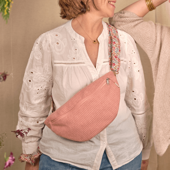 Banana bag blush pink corduroy