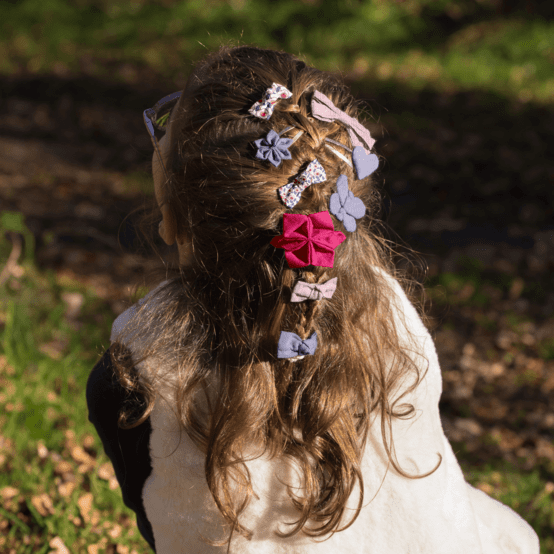 Star flower hairslide fuchsia pailleté