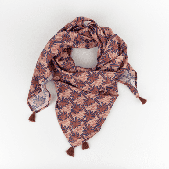 Pom pom scarf palmeraie