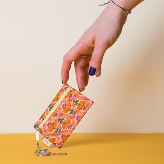 Keyring  wallet shanti