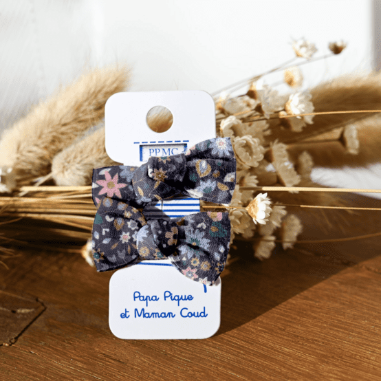 Small bows hair clips seventies