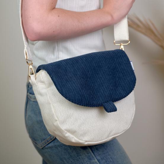 Flap of small shoulder bag large navy orduroy 