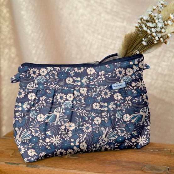 Pleated clutch bag parade royale