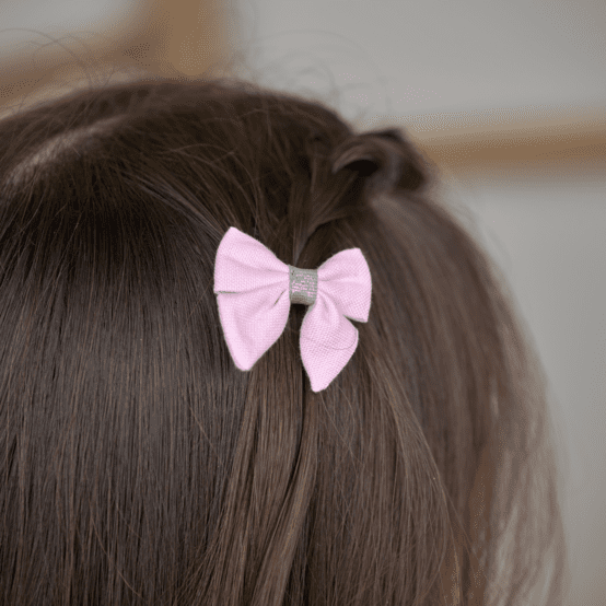 Mini bow tie clip light pink