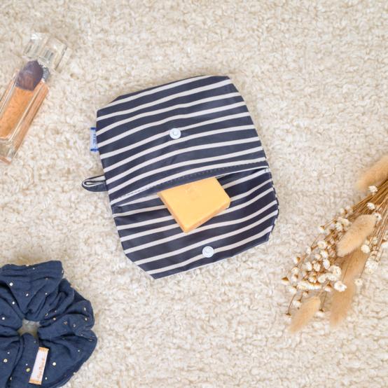 Soap Pouch striped  ivory navy