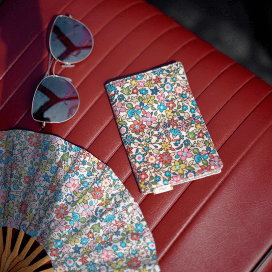 Passport cover mille et une fleurs