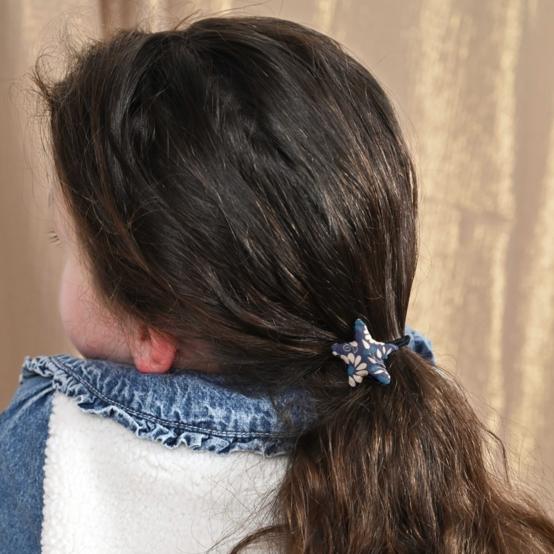 Pony-tail elastic hair star parade royale