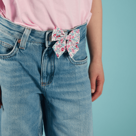 Bow tie hair slide rose grenadine