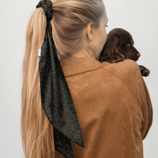 Long tail scrunchie glitter black