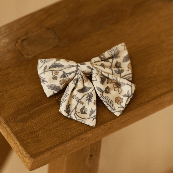 Bow tie hair slide rêve de jasmin