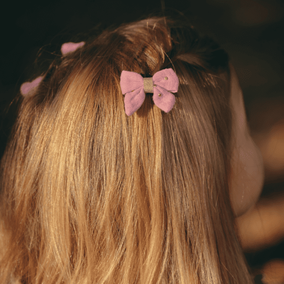 Mini bow tie clip gaze pois or rose thé