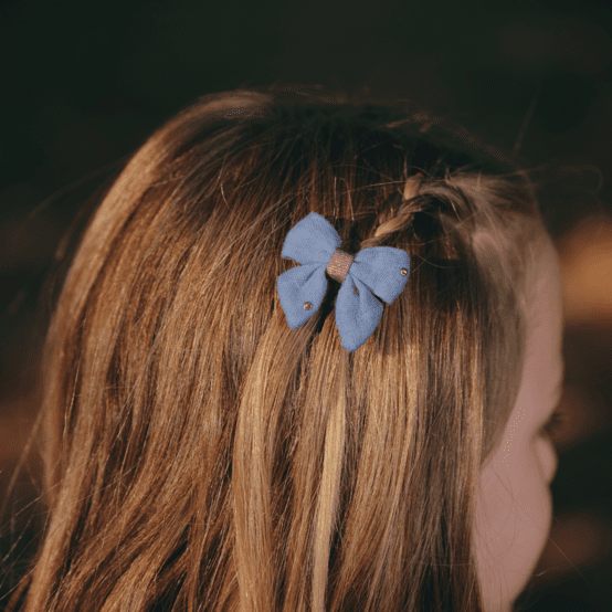 Mini bow tie clip gaze pois or bleu baltique
