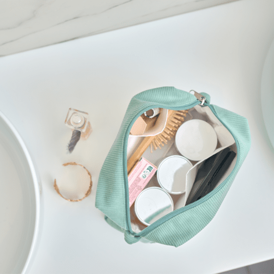 Rectangular toiletry bag velours côtelé vert lagon