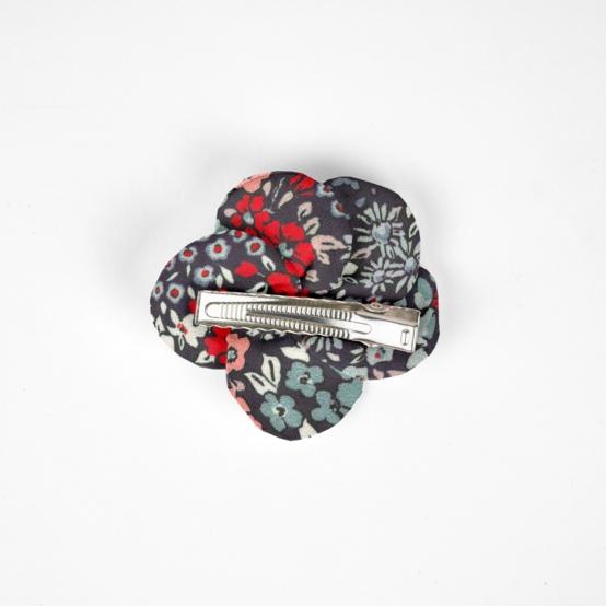 Flower petal hair slide small  jardin d'aurore