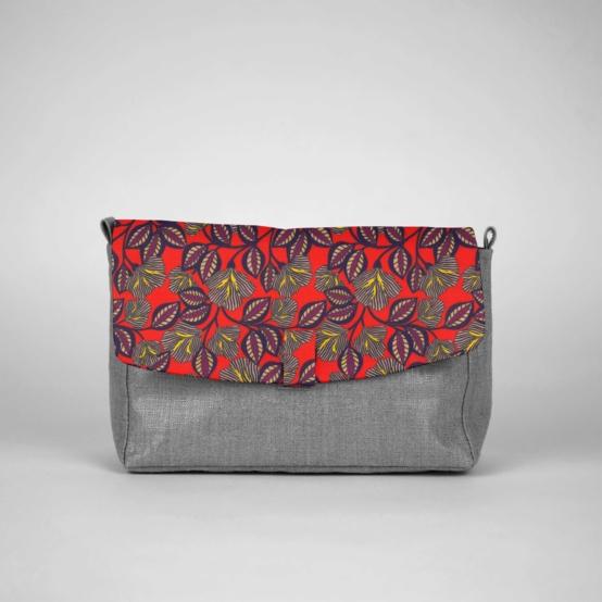 Flap of shoulder bag calypso