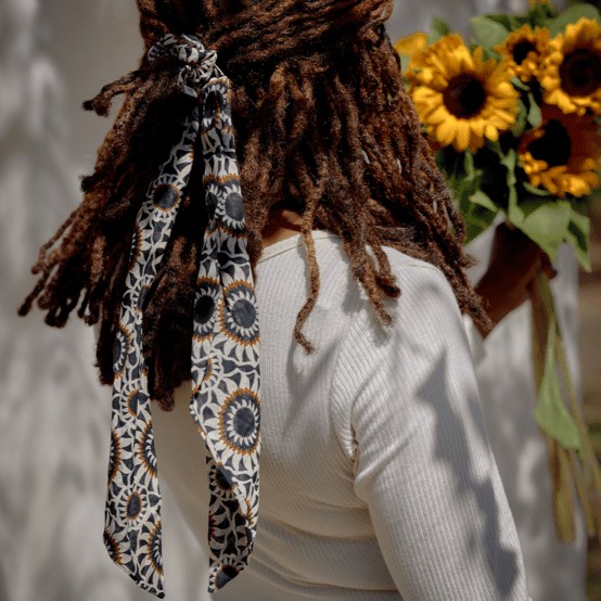 Long tail scrunchie attrape soleil