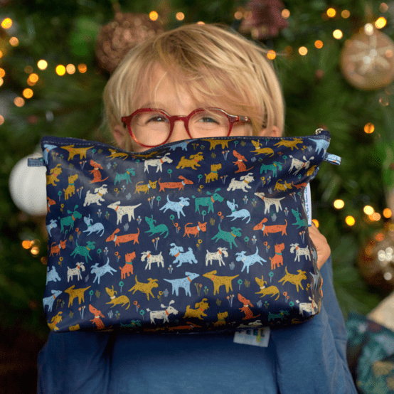 Cosmetic bag with flap copain canin