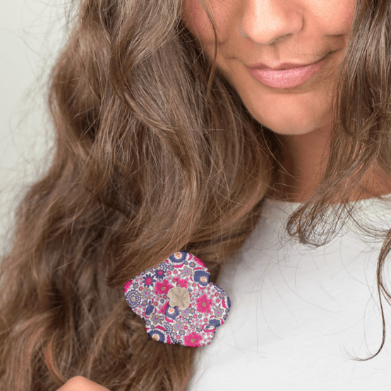 Flower petal hair slide small  ex2543 lavandula fuchsia